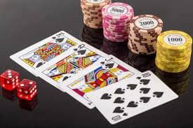 nuhu90 ကာစီနို Live Baccarat နှင့် Roulette ကစားနေသော မြန်မာ ကစားသမားများ
